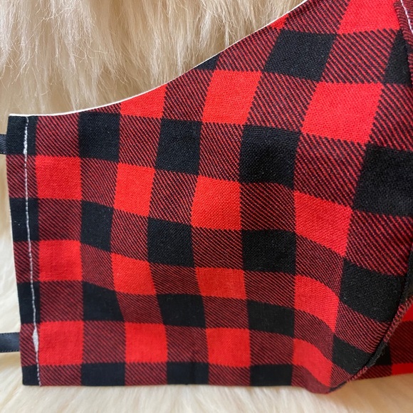 ❤️Mens Set of Two Face Masks❤️ - Picture 4 of 5